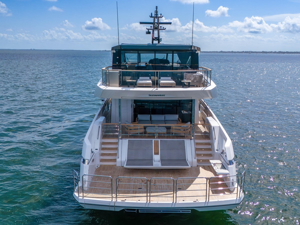 https://arconyachts.ams3.digitaloceanspaces.com/79944/conversions/large_4819283-optimize.jpg