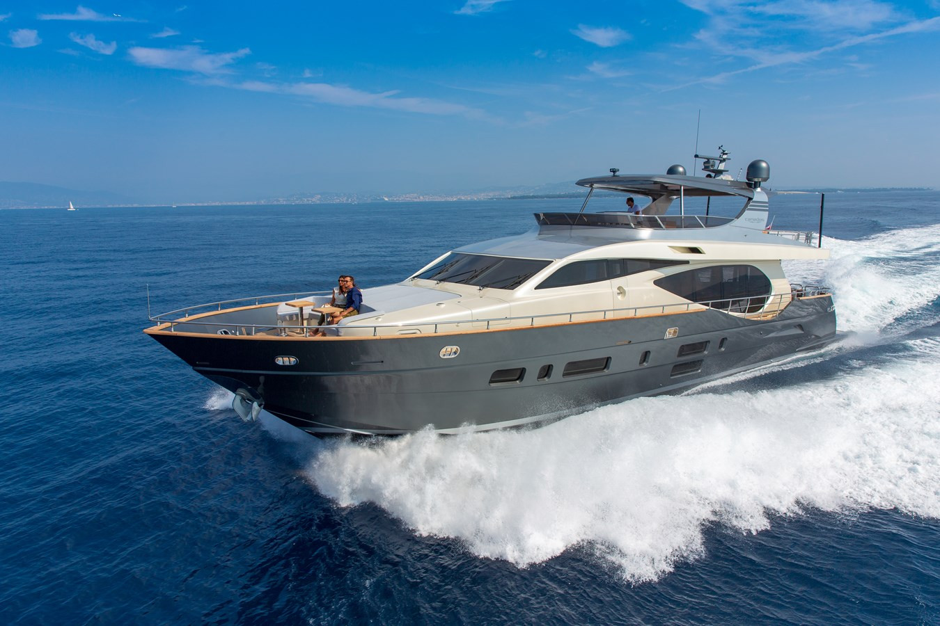 https://arconyachts.ams3.digitaloceanspaces.com/80225/conversions/large_3775250-optimize.jpg