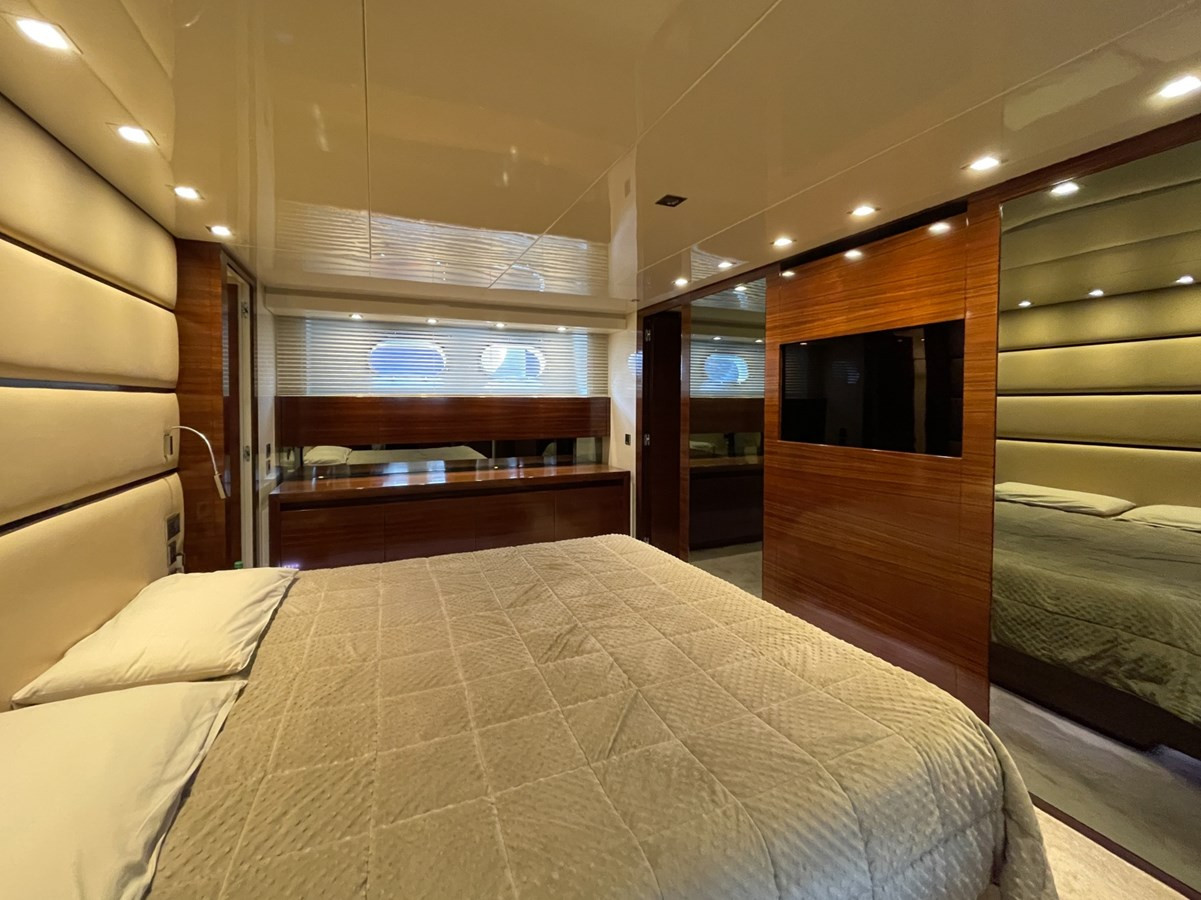 https://arconyachts.ams3.digitaloceanspaces.com/80334/conversions/large_3522346-optimize.jpg