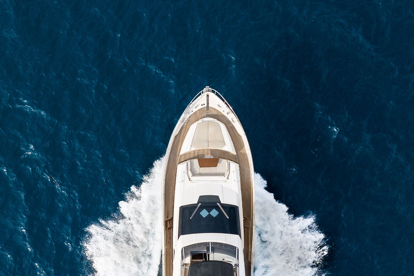 https://arconyachts.ams3.digitaloceanspaces.com/80394/conversions/large_4405541-optimize.jpg