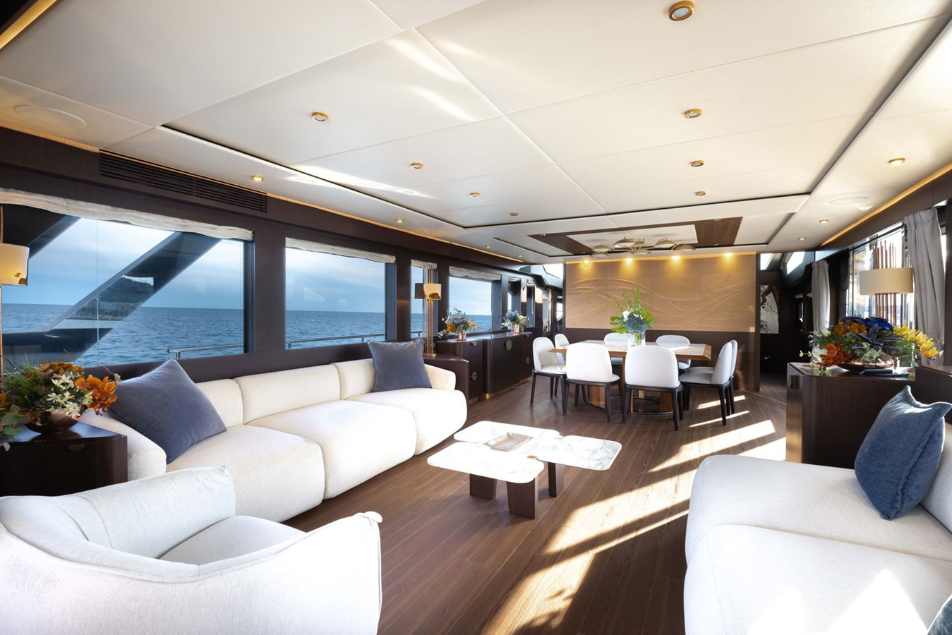 https://arconyachts.ams3.digitaloceanspaces.com/80474/conversions/large_4405569-optimize.jpg
