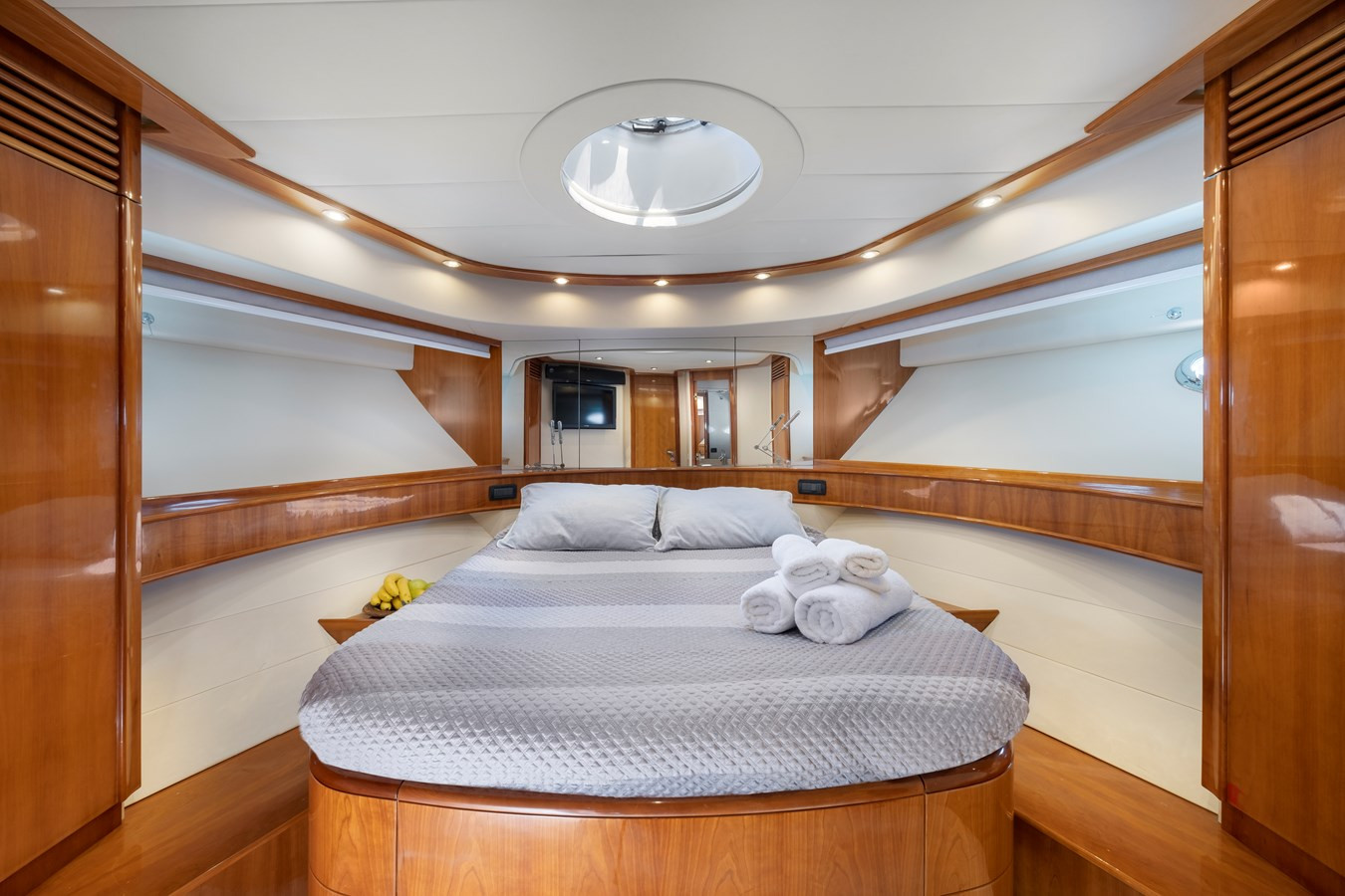 https://arconyachts.ams3.digitaloceanspaces.com/80620/conversions/large_4293340-optimize.jpg