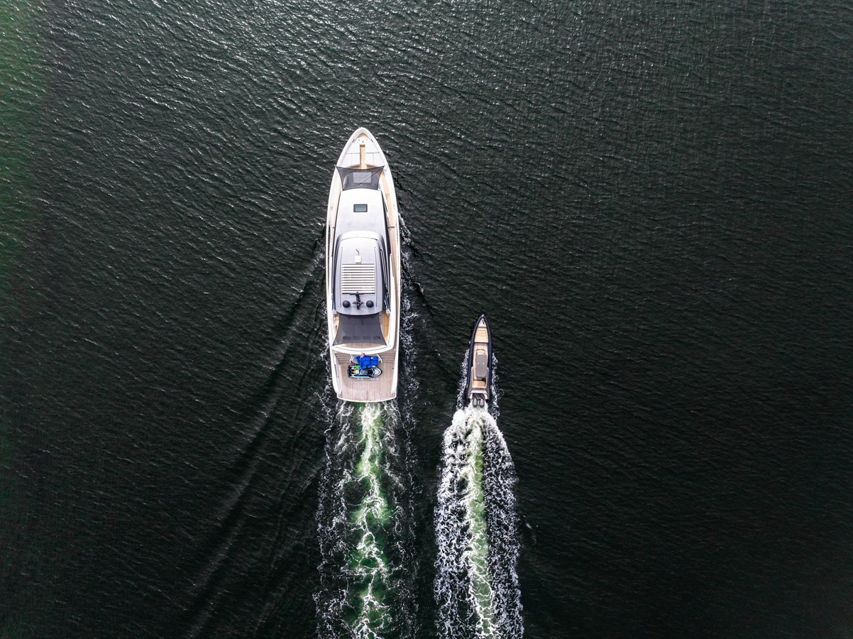 https://arconyachts.ams3.digitaloceanspaces.com/80711/conversions/large_4823052-optimize.jpg