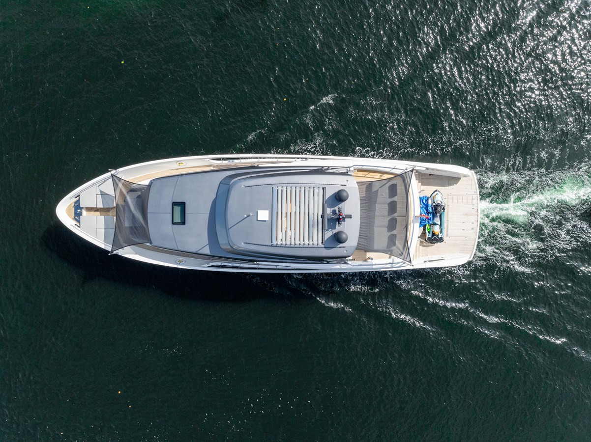 https://arconyachts.ams3.digitaloceanspaces.com/80768/conversions/large_4823075-optimize.jpg