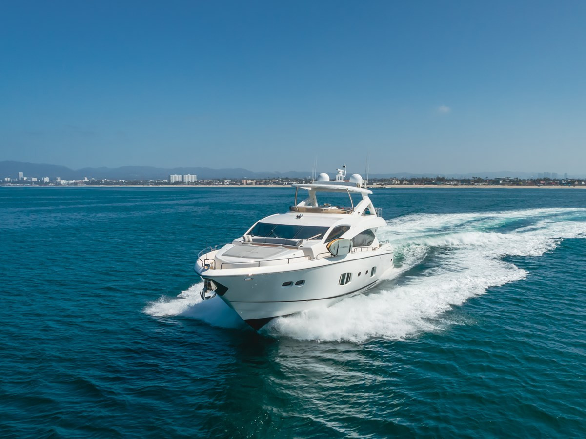 https://arconyachts.ams3.digitaloceanspaces.com/80800/conversions/large_4255129-optimize.jpg