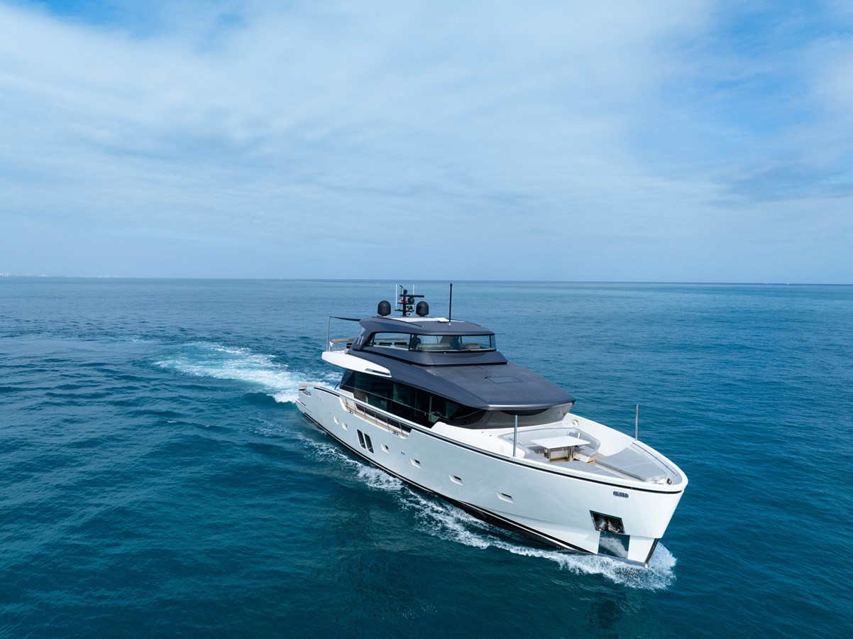 https://arconyachts.ams3.digitaloceanspaces.com/80807/conversions/large_4823089-optimize.jpg