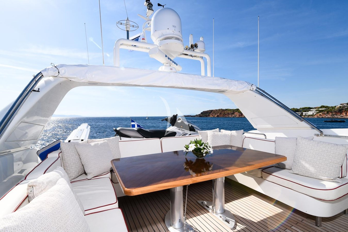 https://arconyachts.ams3.digitaloceanspaces.com/80972/conversions/large_4140099-optimize.jpg