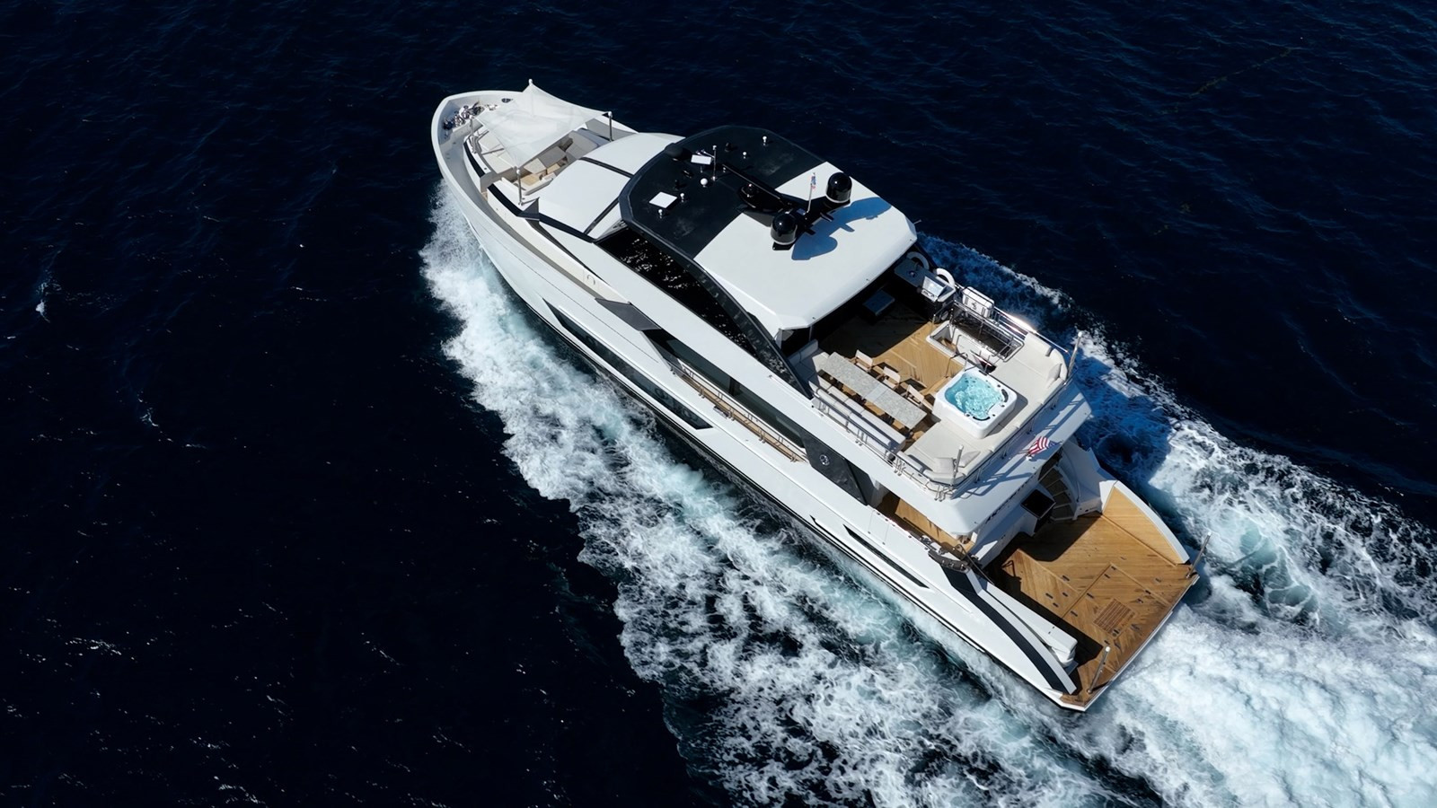https://arconyachts.ams3.digitaloceanspaces.com/81366/conversions/large_4771526-optimize.jpg