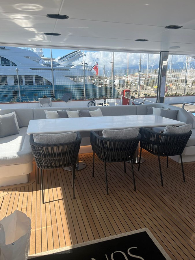 https://arconyachts.ams3.digitaloceanspaces.com/81516/conversions/large_4676634-optimize.jpg