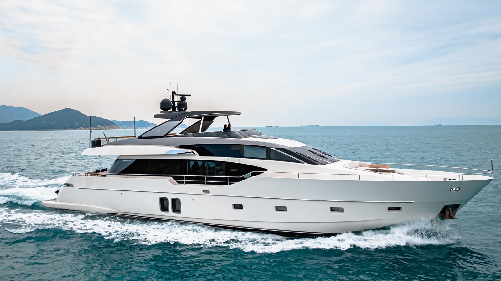 https://arconyachts.ams3.digitaloceanspaces.com/81608/conversions/large_4708416-optimize.jpg