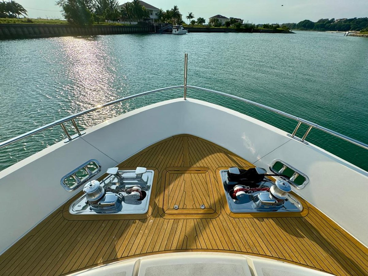 https://arconyachts.ams3.digitaloceanspaces.com/81632/conversions/large_4699637-optimize.jpg