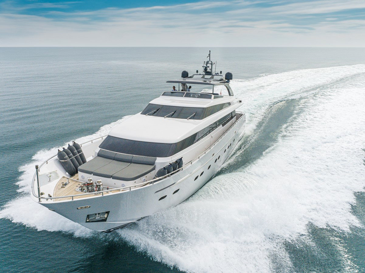 https://arconyachts.ams3.digitaloceanspaces.com/81724/conversions/large_4148840-optimize.jpg