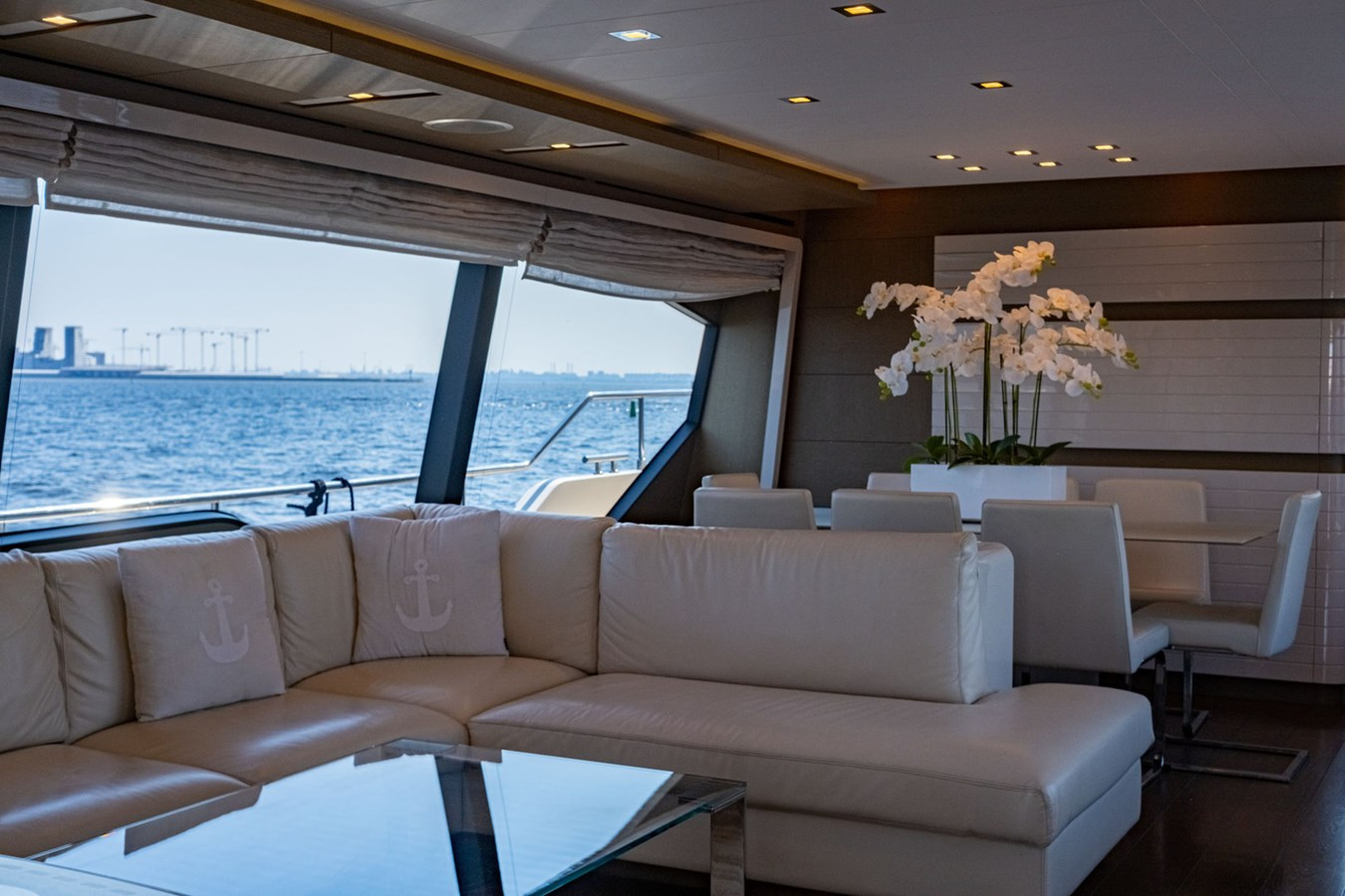 https://arconyachts.ams3.digitaloceanspaces.com/81769/conversions/large_3580239-optimize.jpg