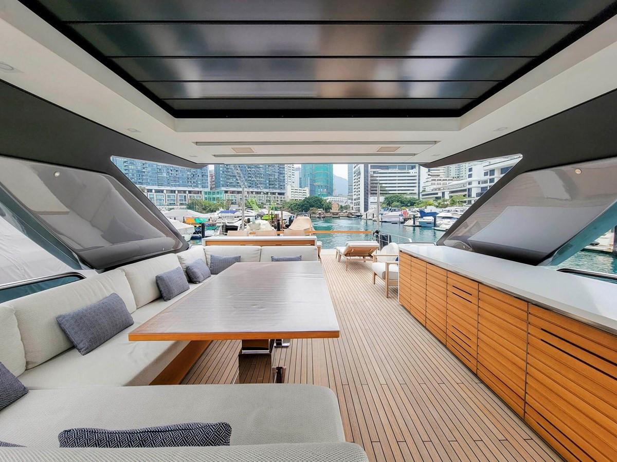 https://arconyachts.ams3.digitaloceanspaces.com/81838/conversions/large_4708436-optimize.jpg
