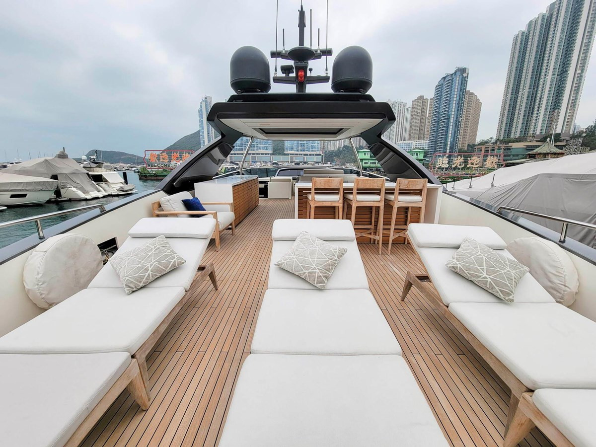https://arconyachts.ams3.digitaloceanspaces.com/81841/conversions/large_4708437-optimize.jpg