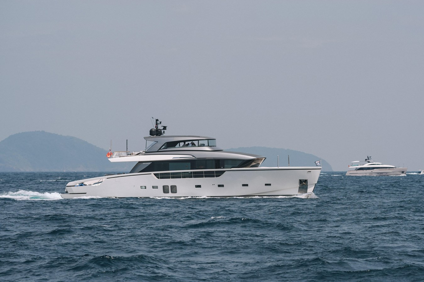 https://arconyachts.ams3.digitaloceanspaces.com/81891/conversions/large_4699666-optimize.jpg
