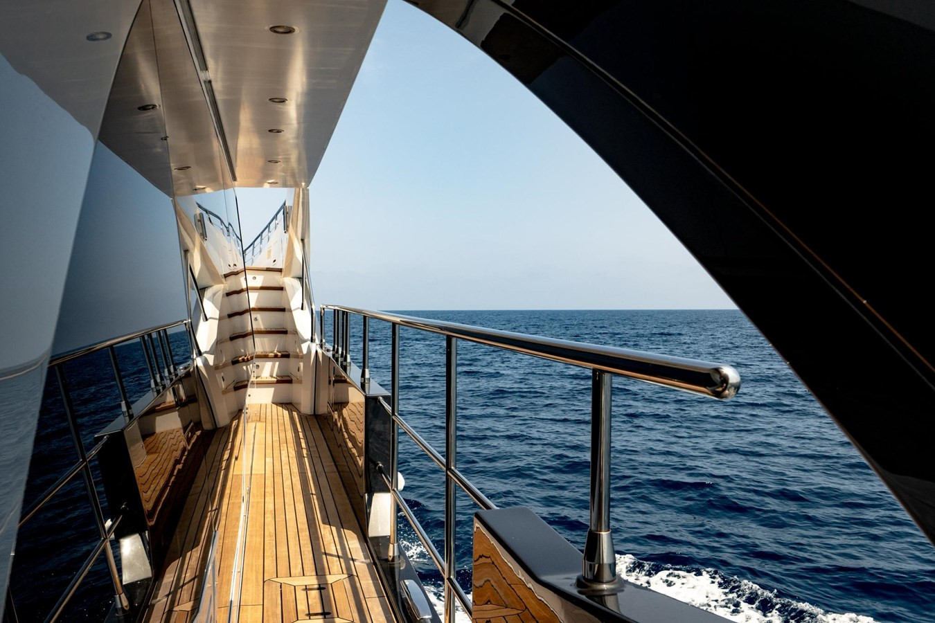 https://arconyachts.ams3.digitaloceanspaces.com/82186/conversions/large_4702990-optimize.jpg