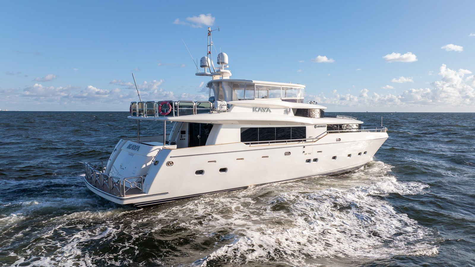 https://arconyachts.ams3.digitaloceanspaces.com/82516/conversions/large_4836711-optimize.jpg