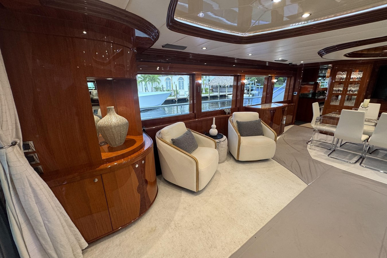 https://arconyachts.ams3.digitaloceanspaces.com/82532/conversions/large_4826231-optimize.jpg