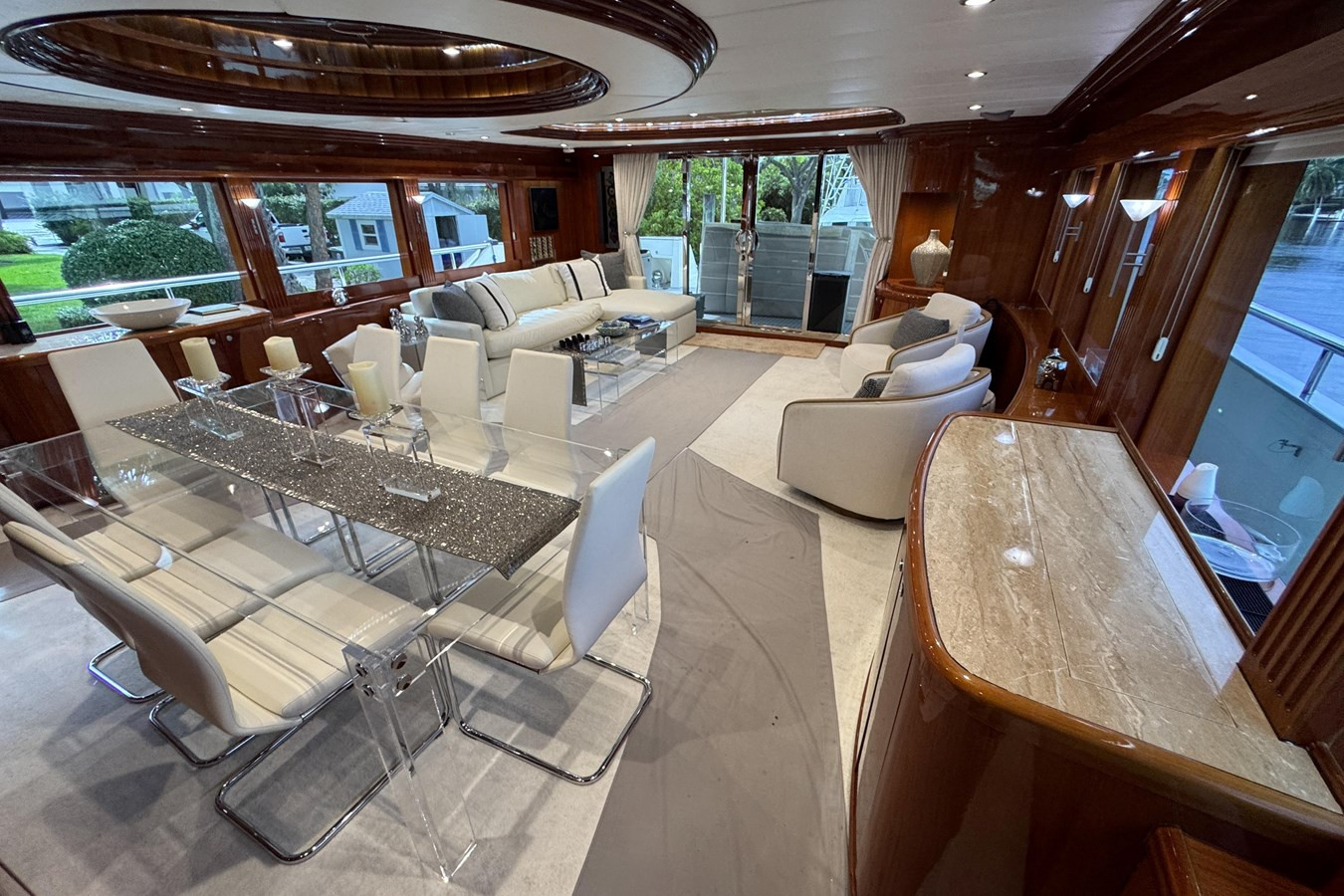 https://arconyachts.ams3.digitaloceanspaces.com/82538/conversions/large_4826233-optimize.jpg
