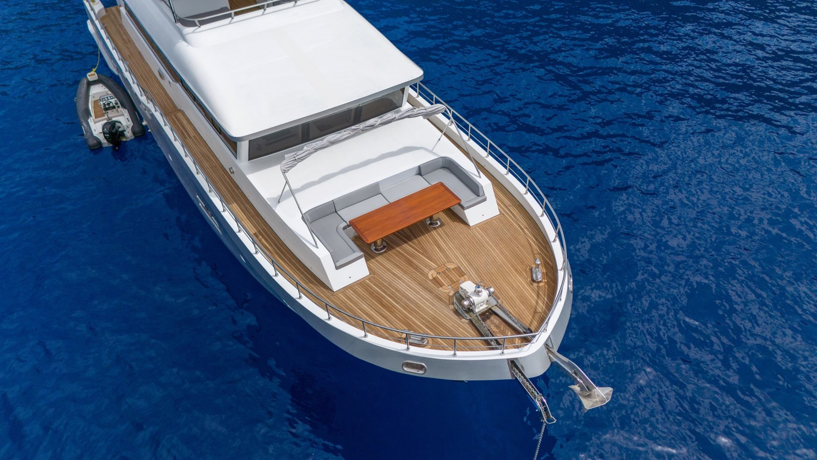 https://arconyachts.ams3.digitaloceanspaces.com/82539/conversions/large_4314388-optimize.jpg