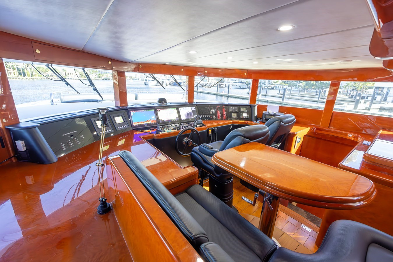 https://arconyachts.ams3.digitaloceanspaces.com/82617/conversions/large_4836750-optimize.jpg