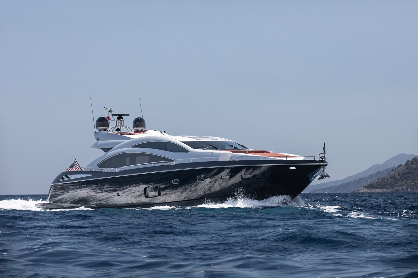 https://arconyachts.ams3.digitaloceanspaces.com/82651/conversions/large_4817778-optimize.jpg