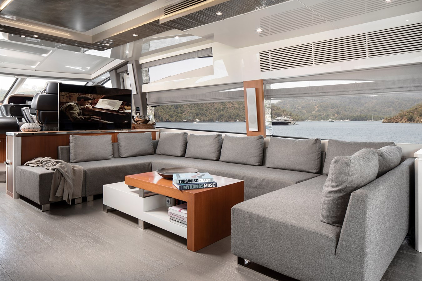 https://arconyachts.ams3.digitaloceanspaces.com/82716/conversions/large_4817864-optimize.jpg