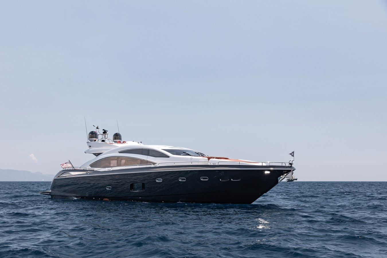 https://arconyachts.ams3.digitaloceanspaces.com/82755/conversions/large_4817880-optimize.jpg