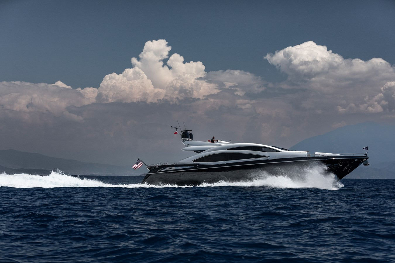https://arconyachts.ams3.digitaloceanspaces.com/82758/conversions/large_4817881-optimize.jpg