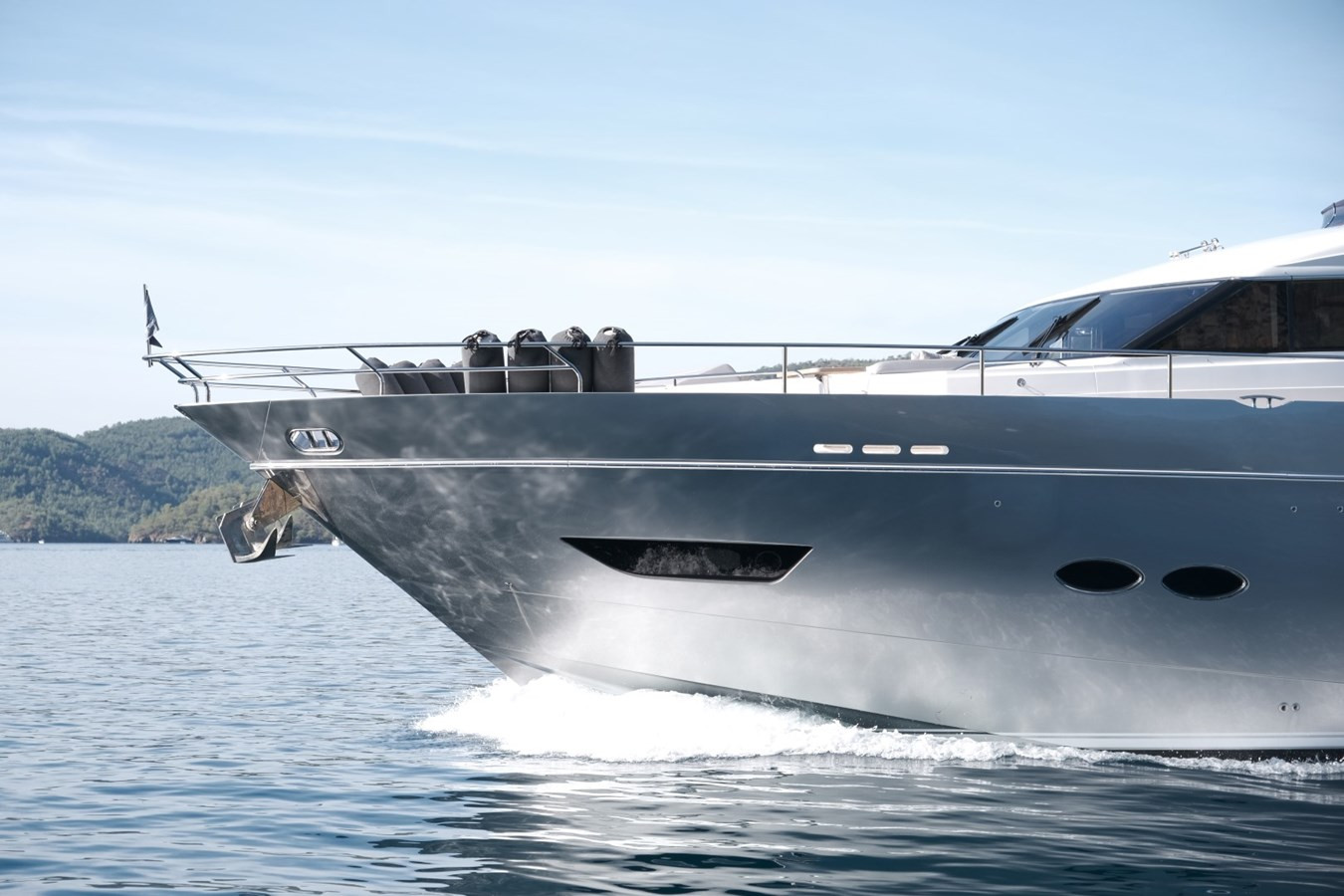 https://arconyachts.ams3.digitaloceanspaces.com/82833/conversions/large_4841984-optimize.jpg