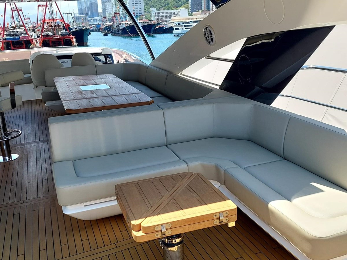 https://arconyachts.ams3.digitaloceanspaces.com/82847/conversions/large_4372670-optimize.jpg