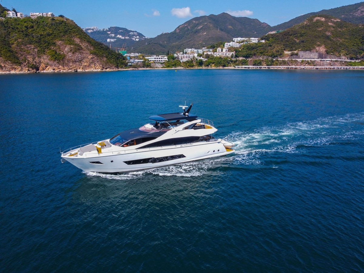 https://arconyachts.ams3.digitaloceanspaces.com/82887/conversions/large_4700881-optimize.jpg