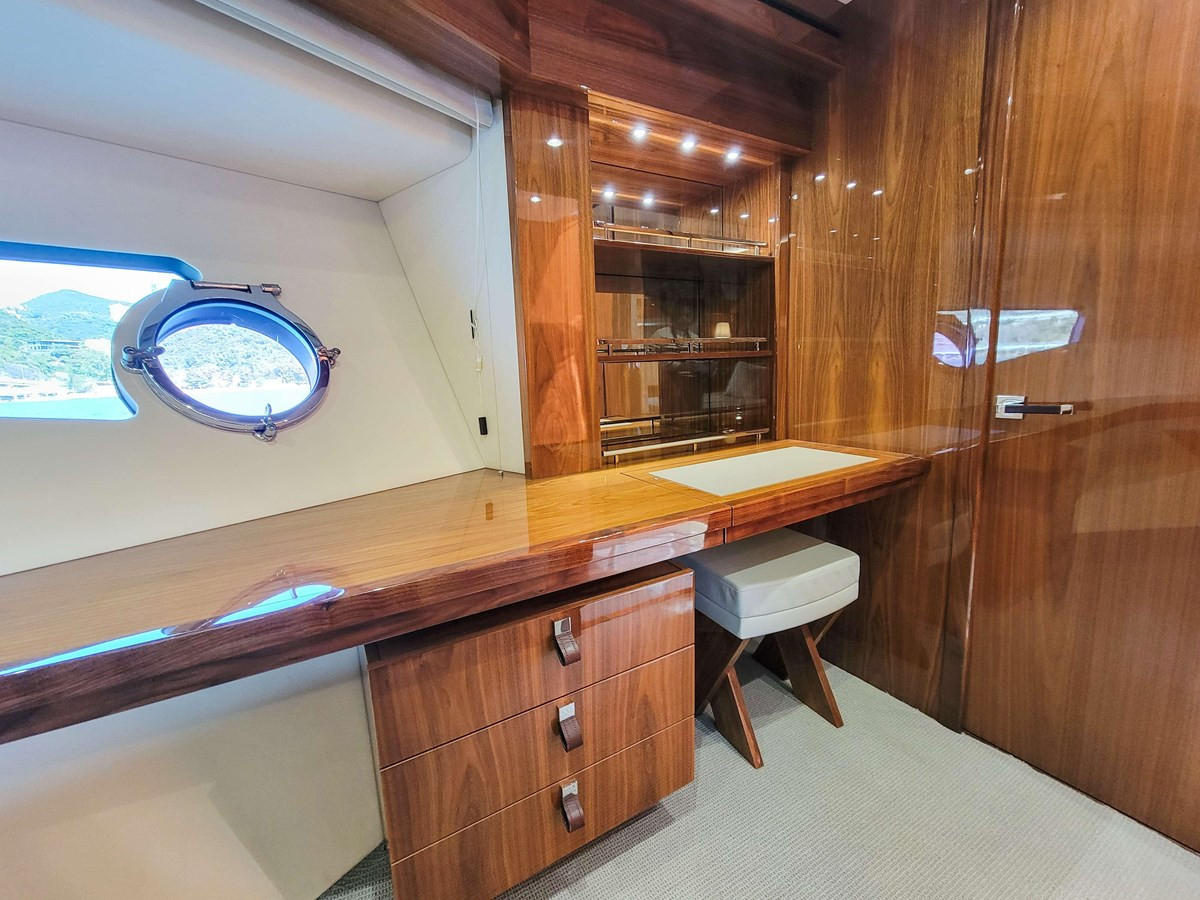 https://arconyachts.ams3.digitaloceanspaces.com/82926/conversions/large_4700895-optimize.jpg