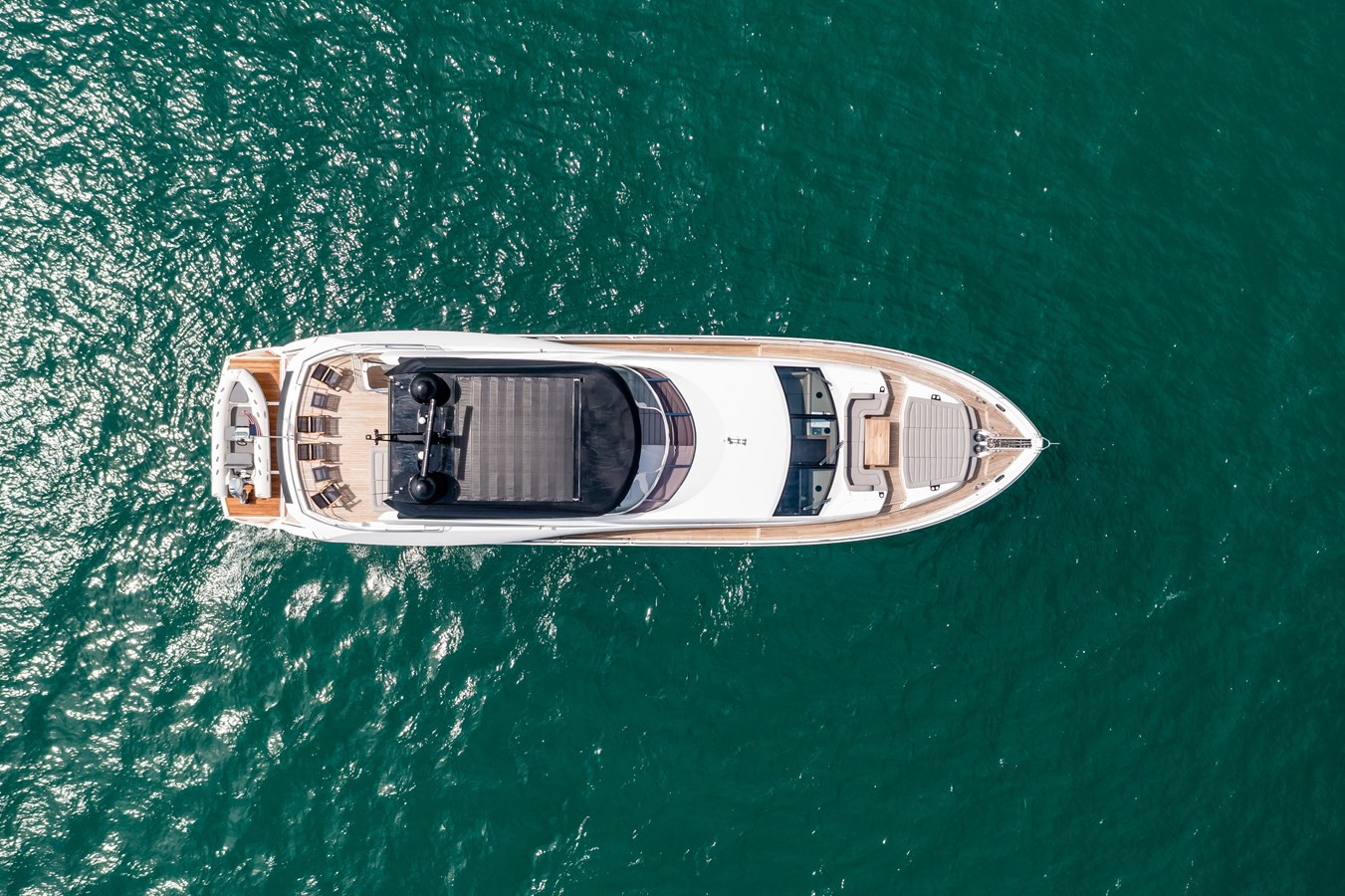 https://arconyachts.ams3.digitaloceanspaces.com/82986/conversions/large_3629195-optimize.jpg