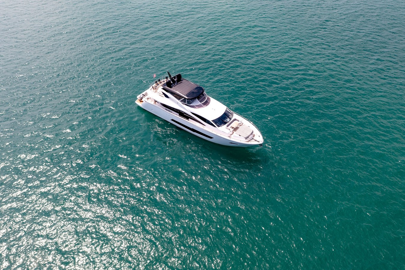 https://arconyachts.ams3.digitaloceanspaces.com/82989/conversions/large_3629196-optimize.jpg