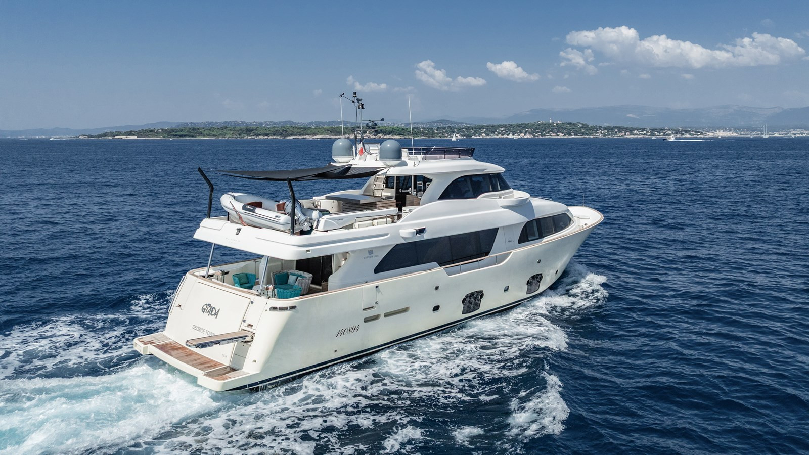 https://arconyachts.ams3.digitaloceanspaces.com/83052/conversions/large_4766938-optimize.jpg