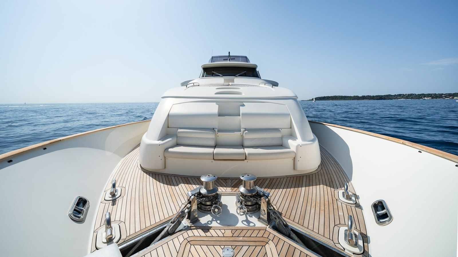 https://arconyachts.ams3.digitaloceanspaces.com/83102/conversions/large_4766955-optimize.jpg