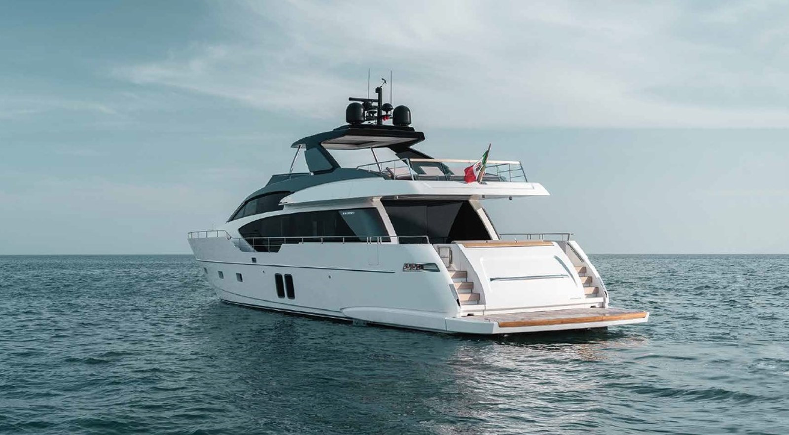 https://arconyachts.ams3.digitaloceanspaces.com/83178/conversions/large_3854380-optimize.jpg