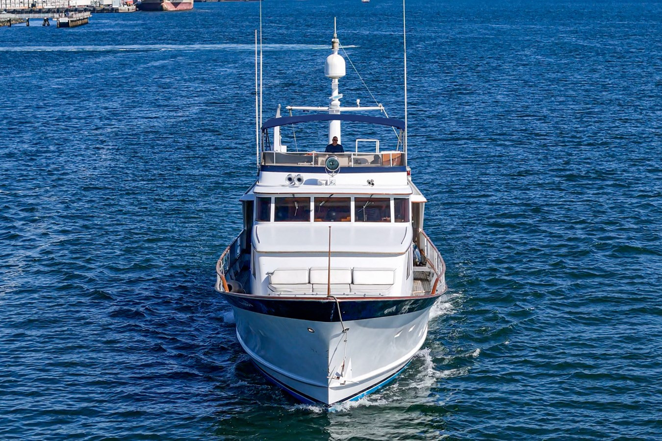 https://arconyachts.ams3.digitaloceanspaces.com/83387/conversions/large_4651542-optimize.jpg