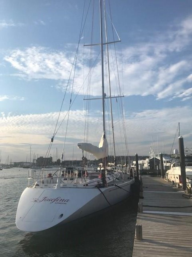 https://arconyachts.ams3.digitaloceanspaces.com/83460/conversions/large_4649569-optimize.jpg