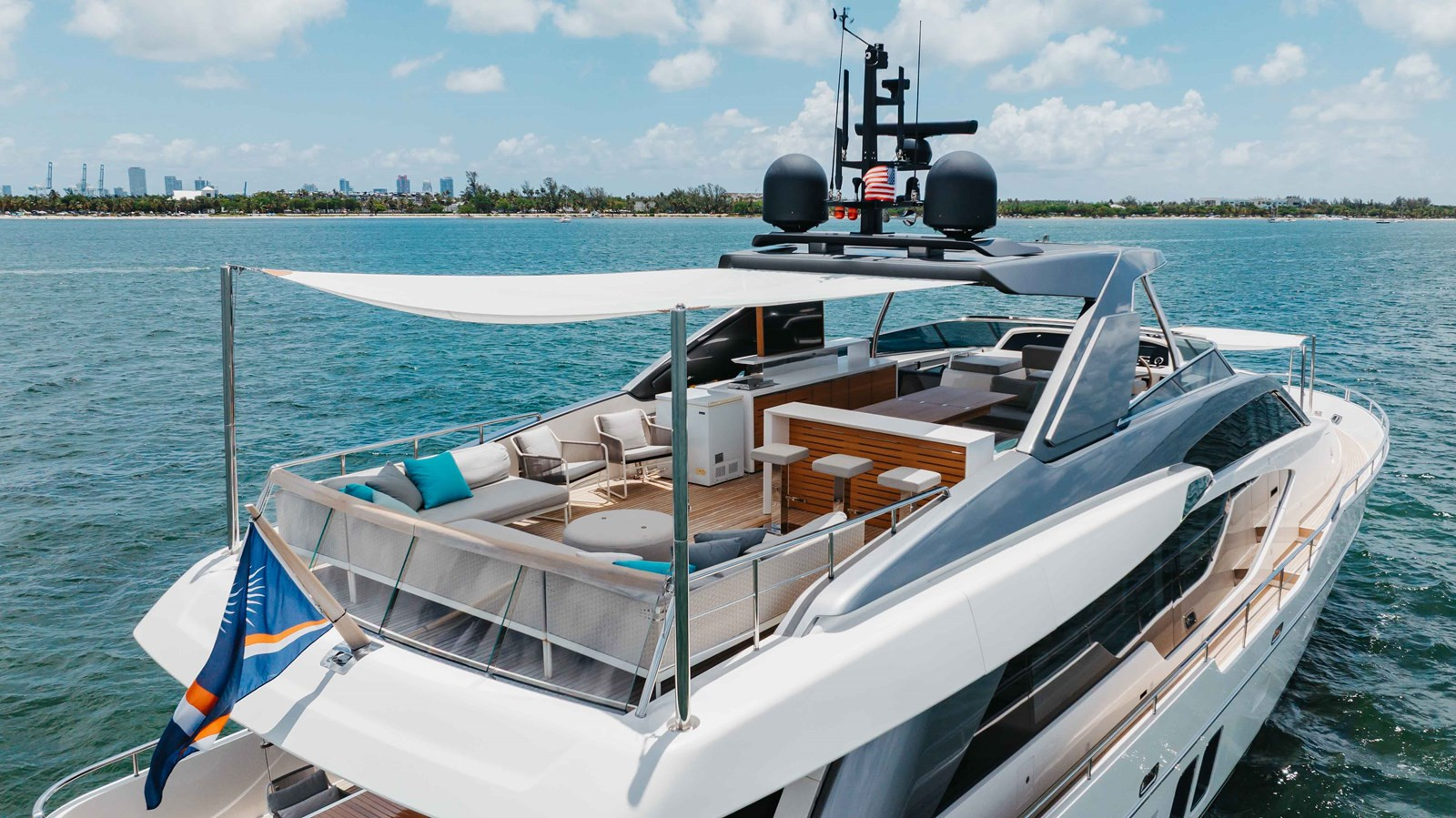 https://arconyachts.ams3.digitaloceanspaces.com/83583/conversions/large_4700400-optimize.jpg