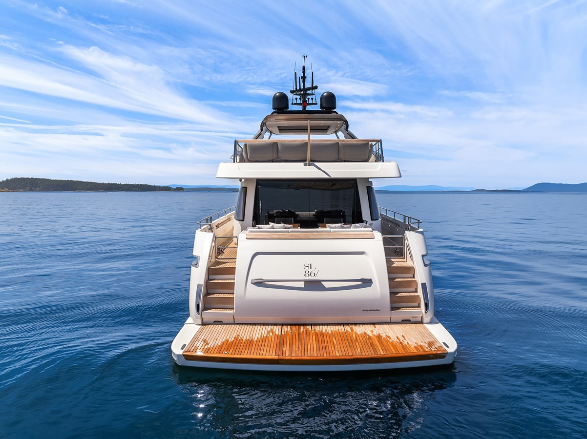 https://arconyachts.ams3.digitaloceanspaces.com/83751/conversions/large_4727680-optimize.jpg