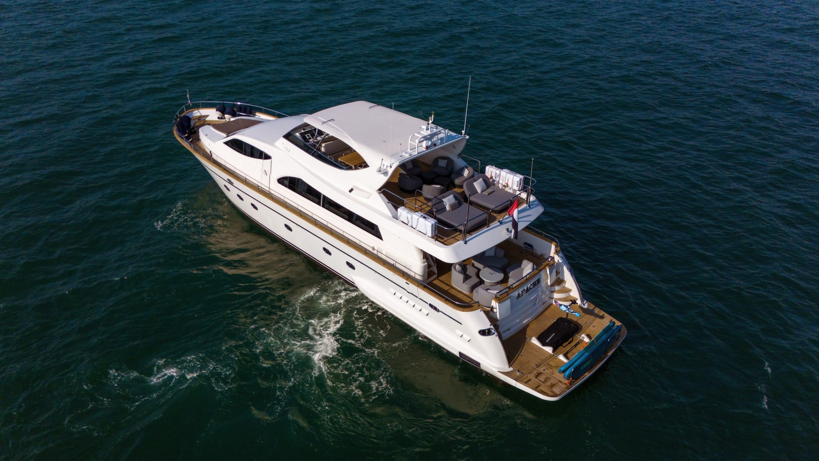 https://arconyachts.ams3.digitaloceanspaces.com/83822/conversions/large_4398701-optimize.jpg