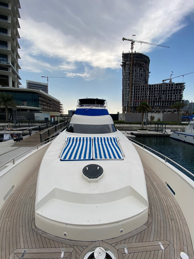 https://arconyachts.ams3.digitaloceanspaces.com/83972/conversions/large_3390498-optimize.jpg