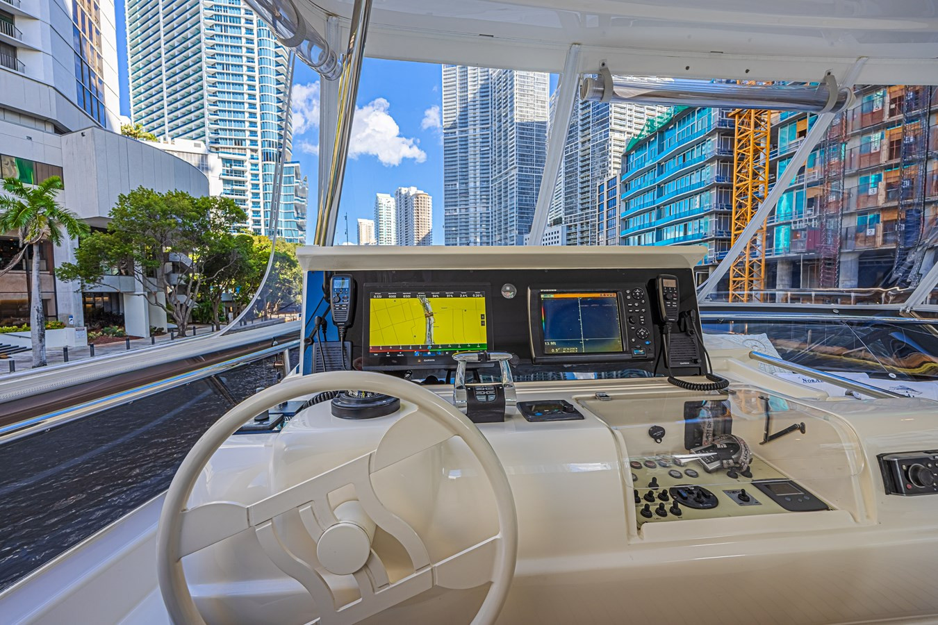 https://arconyachts.ams3.digitaloceanspaces.com/83974/conversions/large_4844684-optimize.jpg