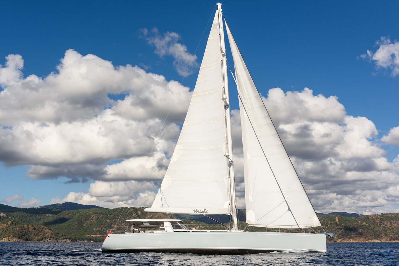 https://arconyachts.ams3.digitaloceanspaces.com/84181/conversions/large_4592873-optimize.jpg