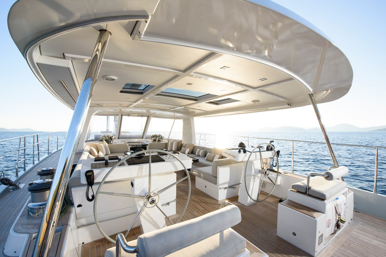 https://arconyachts.ams3.digitaloceanspaces.com/84245/conversions/large_4592877-optimize.jpg