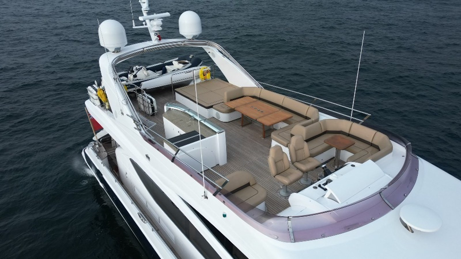 https://arconyachts.ams3.digitaloceanspaces.com/84272/conversions/large_4068889-optimize.jpg