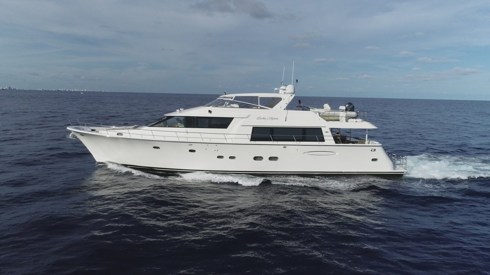 https://arconyachts.ams3.digitaloceanspaces.com/84360/conversions/large_3687183-optimize.jpg